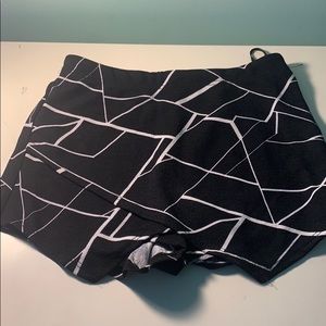 Black and white skort